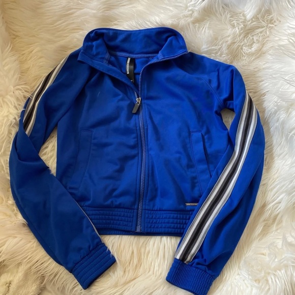 Mondetta Two Piece Set - Picture 5 of 5